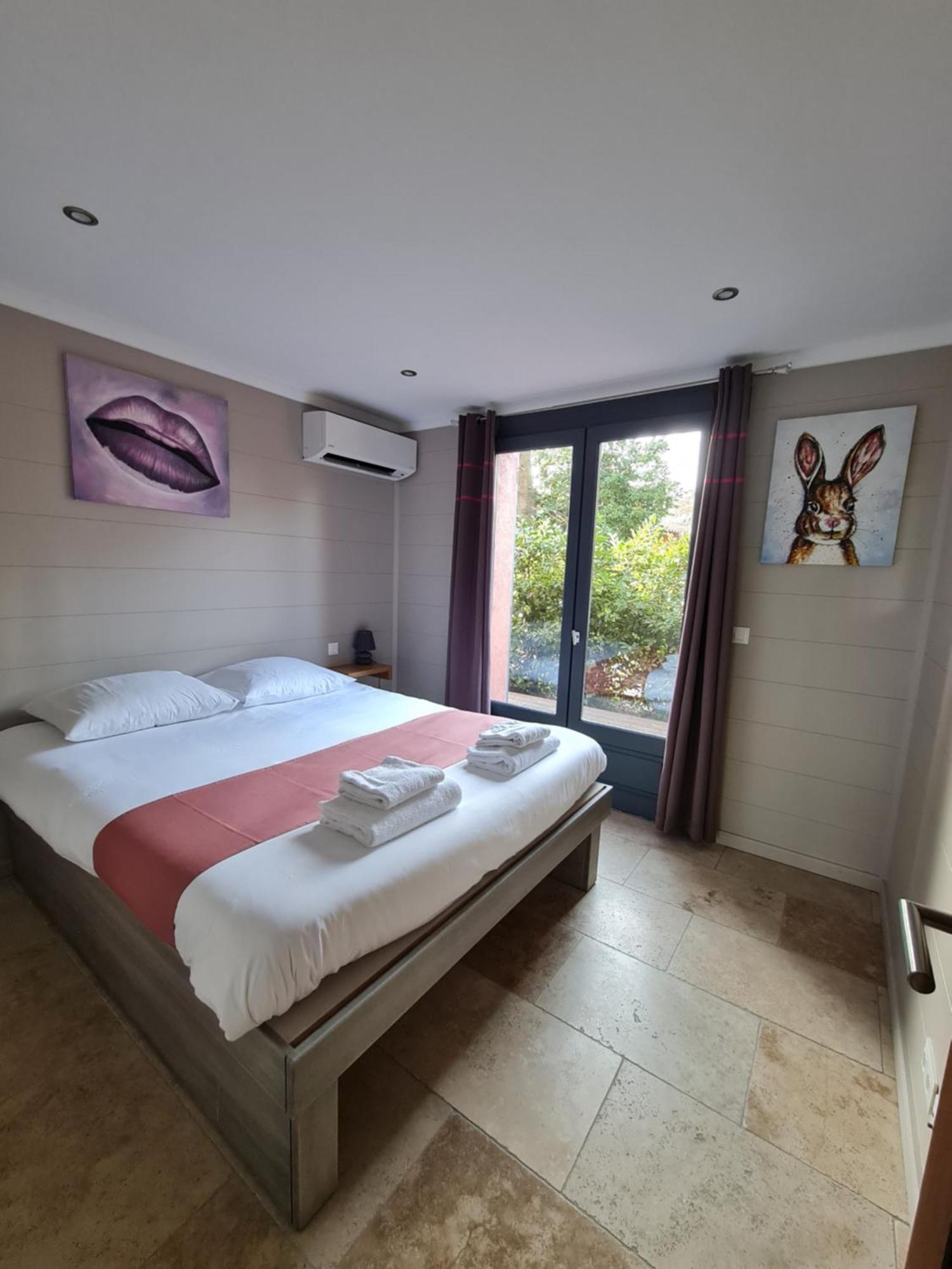 Residence Saint Pierre Grimaud Bagian luar foto